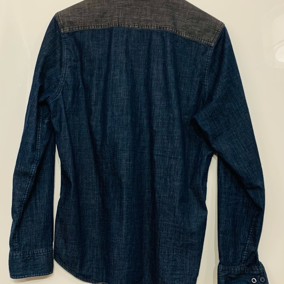 Saks fifth Ave two tone denim shirt - Picture 2 of 3